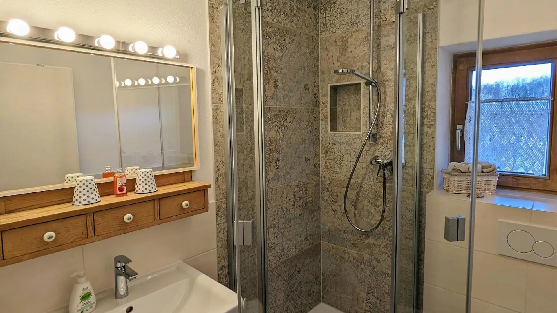 Lieblingsort Apartment Unterwoessen